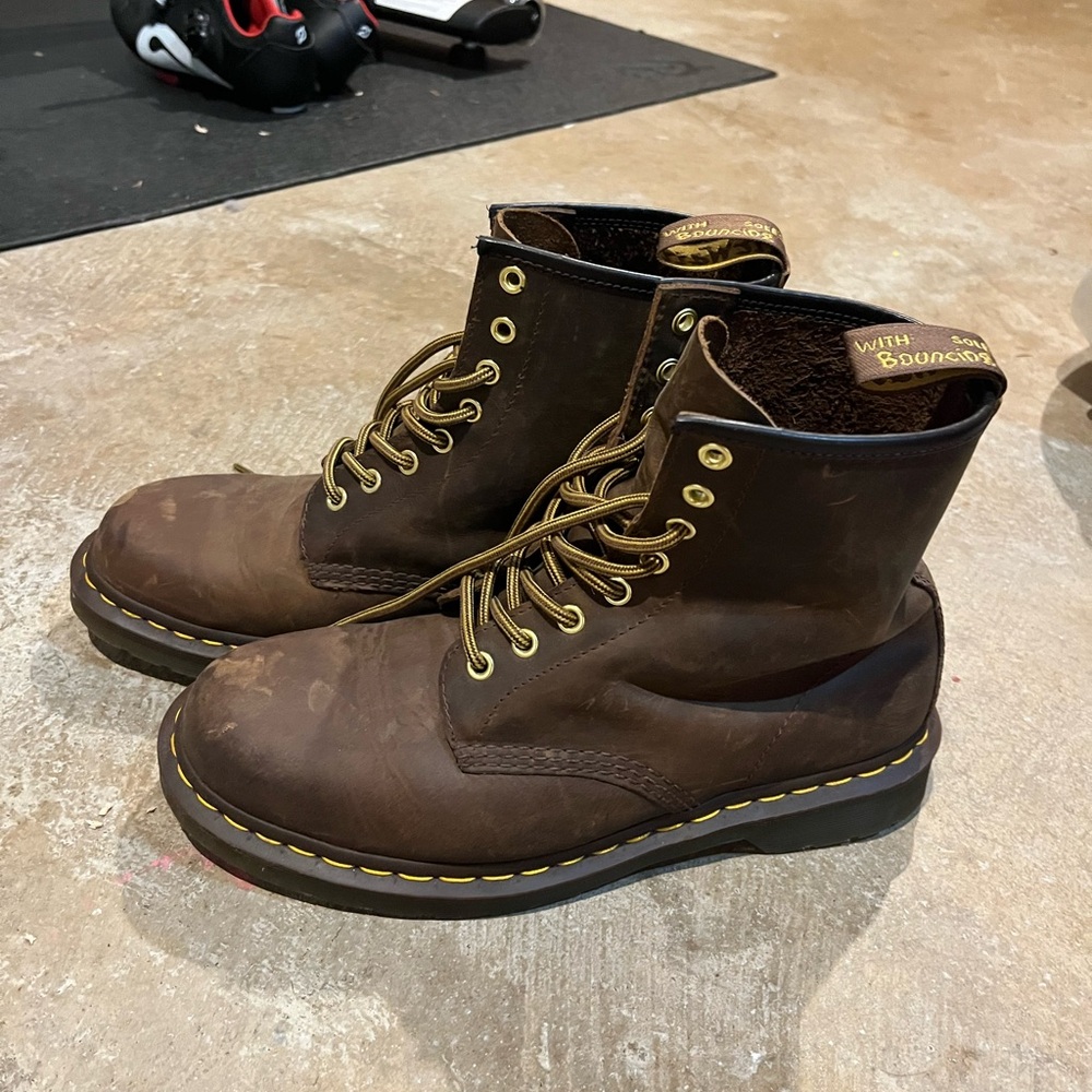 Men’s Size 10 Doc Martens